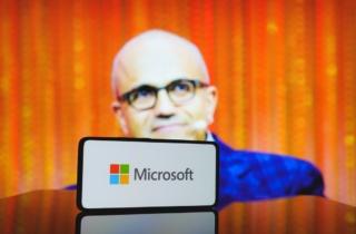 Nadella mette in guardia le aziende: attente a cosa caricate sui modelli AI di frontiera